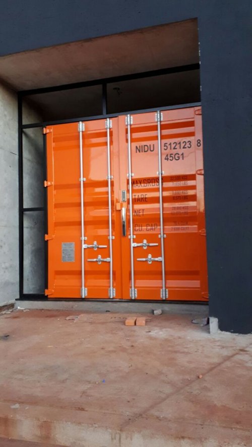 Projeto Especial - Porta de Container 1
